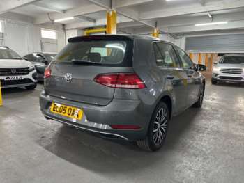 Used Volkswagen Golf 2018 for sale - 75002135: Photo