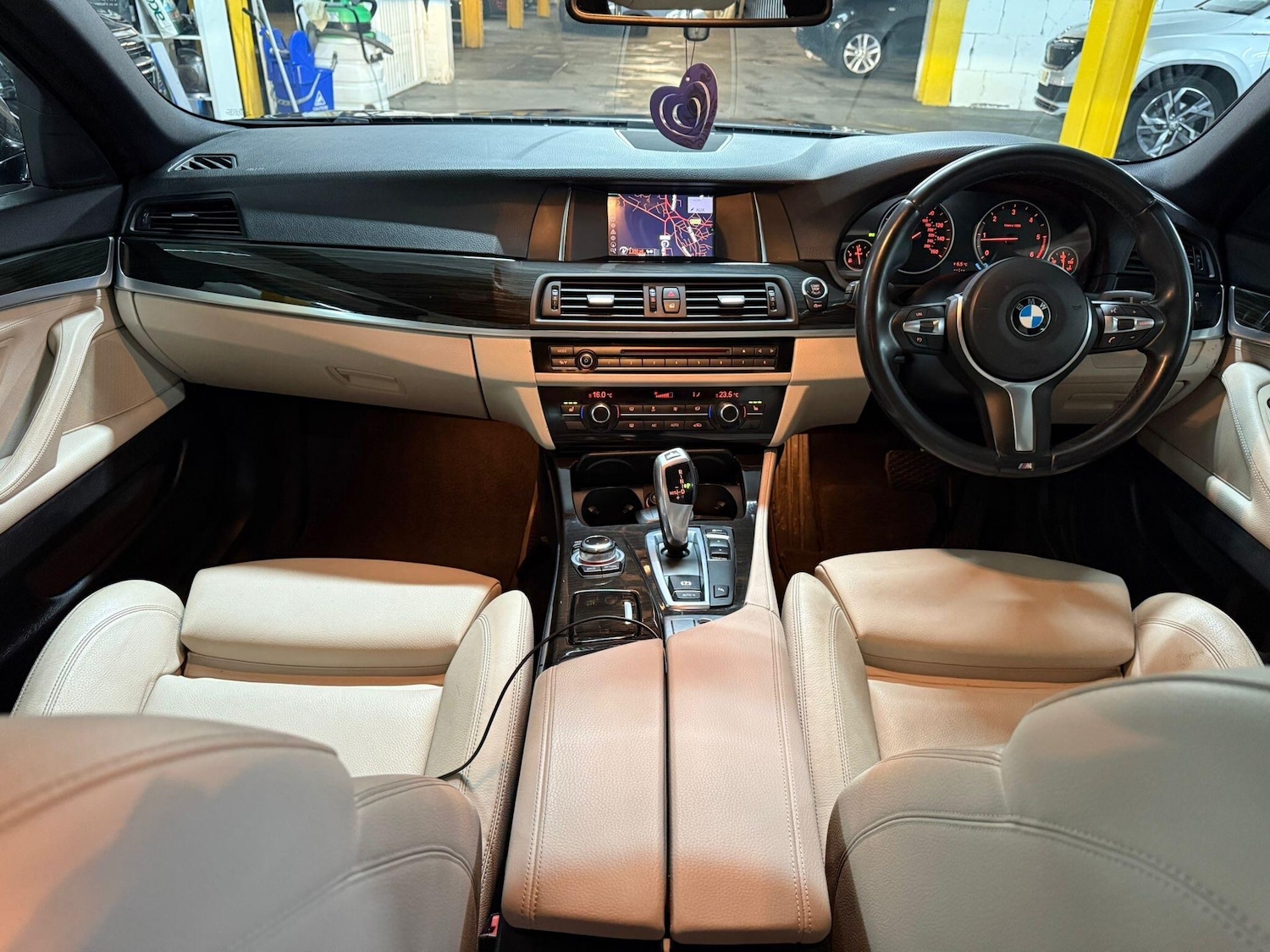 Used BMW 5 Series 2014 for sale - 77279055: Photo 11