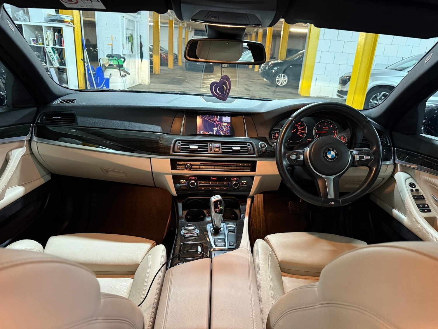 Used BMW 5 Series 2014 for sale - 77279055: Photo 17