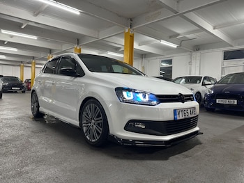 Used Volkswagen Polo 2015 for sale - 77412351: Photo