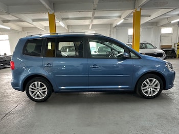 Used Volkswagen Touran 2012 for sale - 78471858: Photo