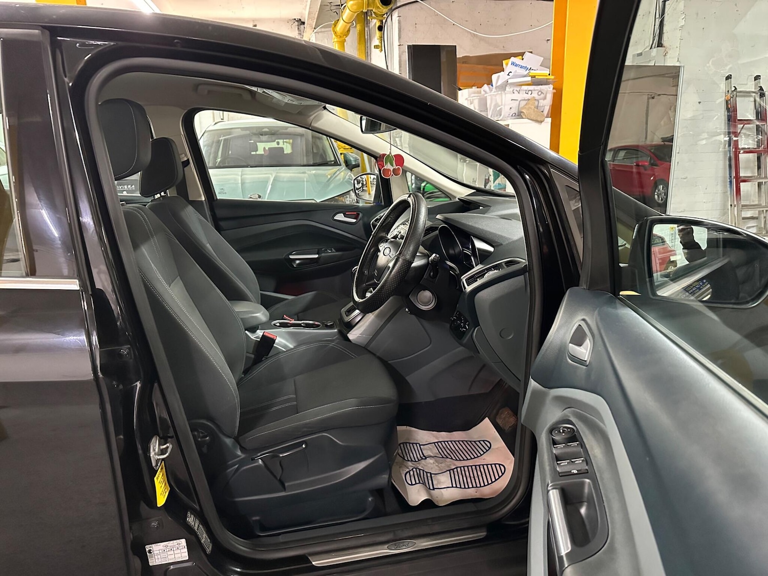 Used Ford C-Max 2014 for sale - 77992906: Photo 9