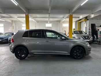 Used Volkswagen Golf 2016 for sale - 75588473: Photo