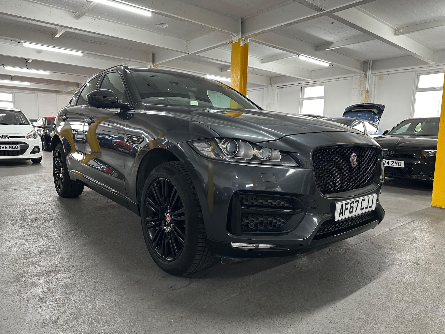 Used Jaguar F-Pace 2017 for sale - 76020368: Photo 1