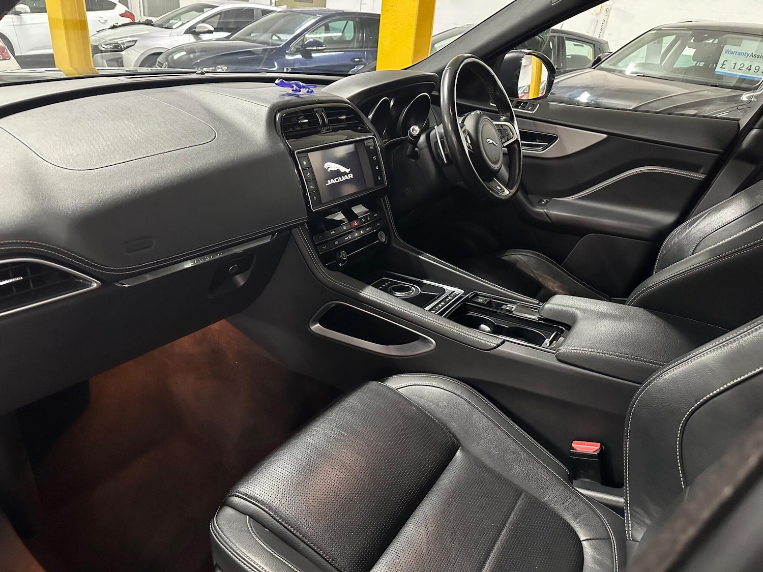 Used Jaguar F-Pace 2017 for sale - 76020368: Photo 16