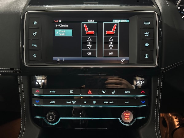 Used Jaguar F-Pace 2017 for sale - 76020368: Photo 25