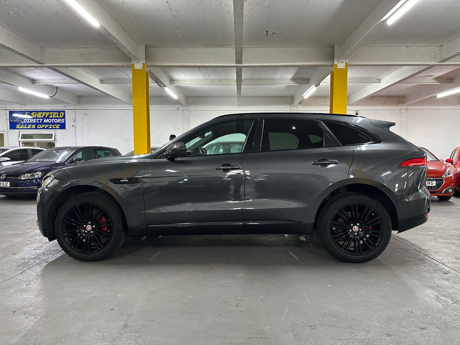 Used Jaguar F-Pace 2017 for sale - 76020368: Photo 7