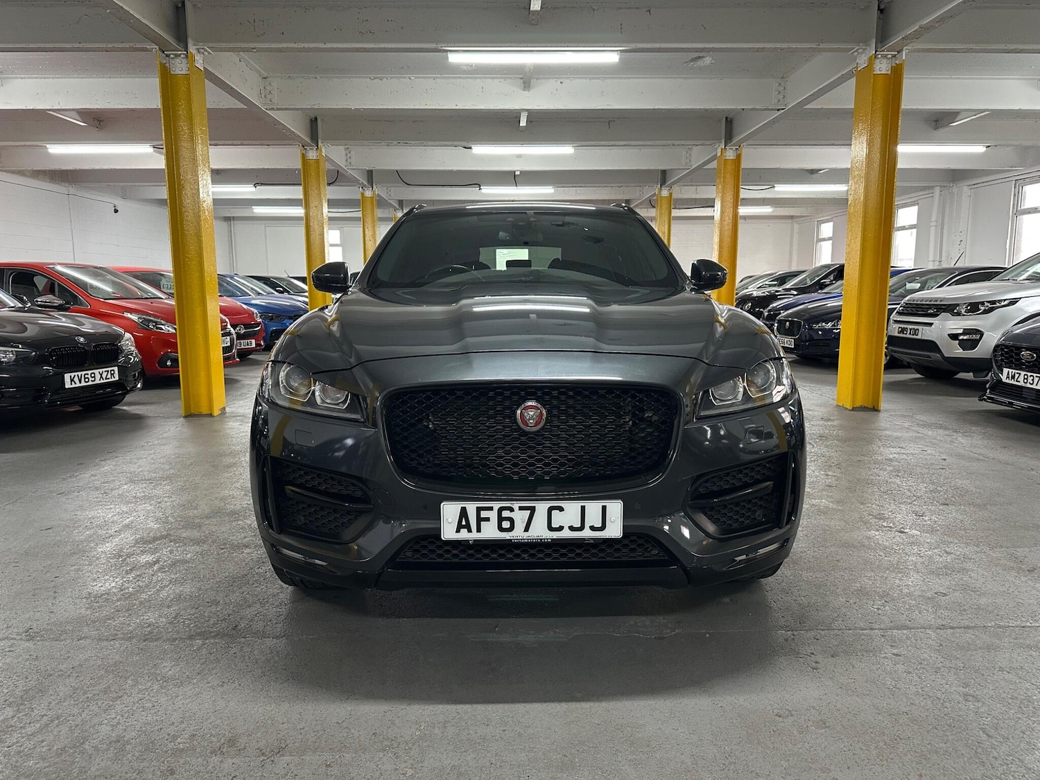 Used Jaguar F-Pace 2017 for sale - 76020368: Photo 9