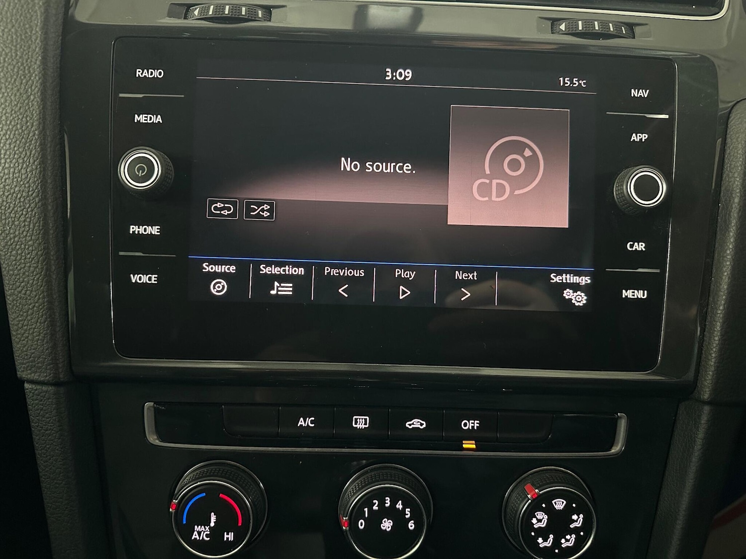 Used Volkswagen Golf 2019 for sale - 76989658: Photo 23