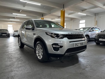 Used Land Rover Discovery Sport 2016 for sale - 79025912: Photo