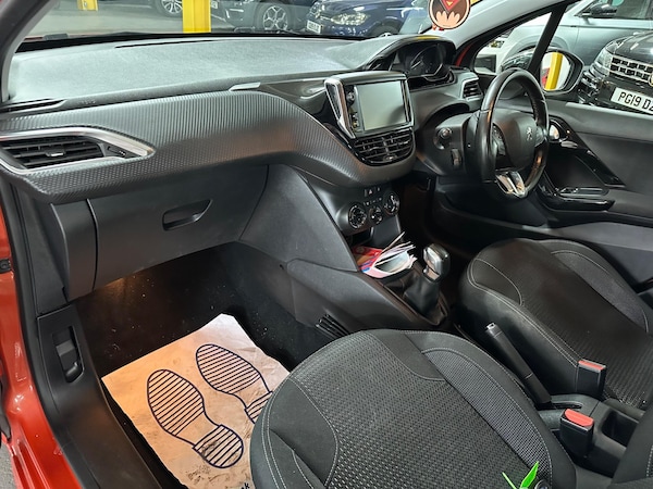 Used Peugeot 208 2018 for sale - 75012968: Photo 25