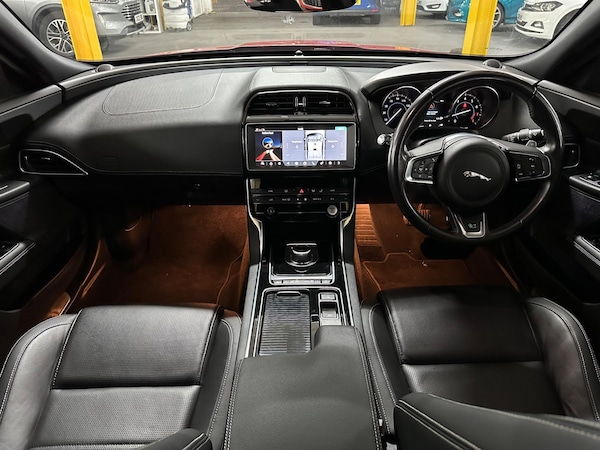 Used Jaguar XE 2018 for sale - 75319384: Photo 28