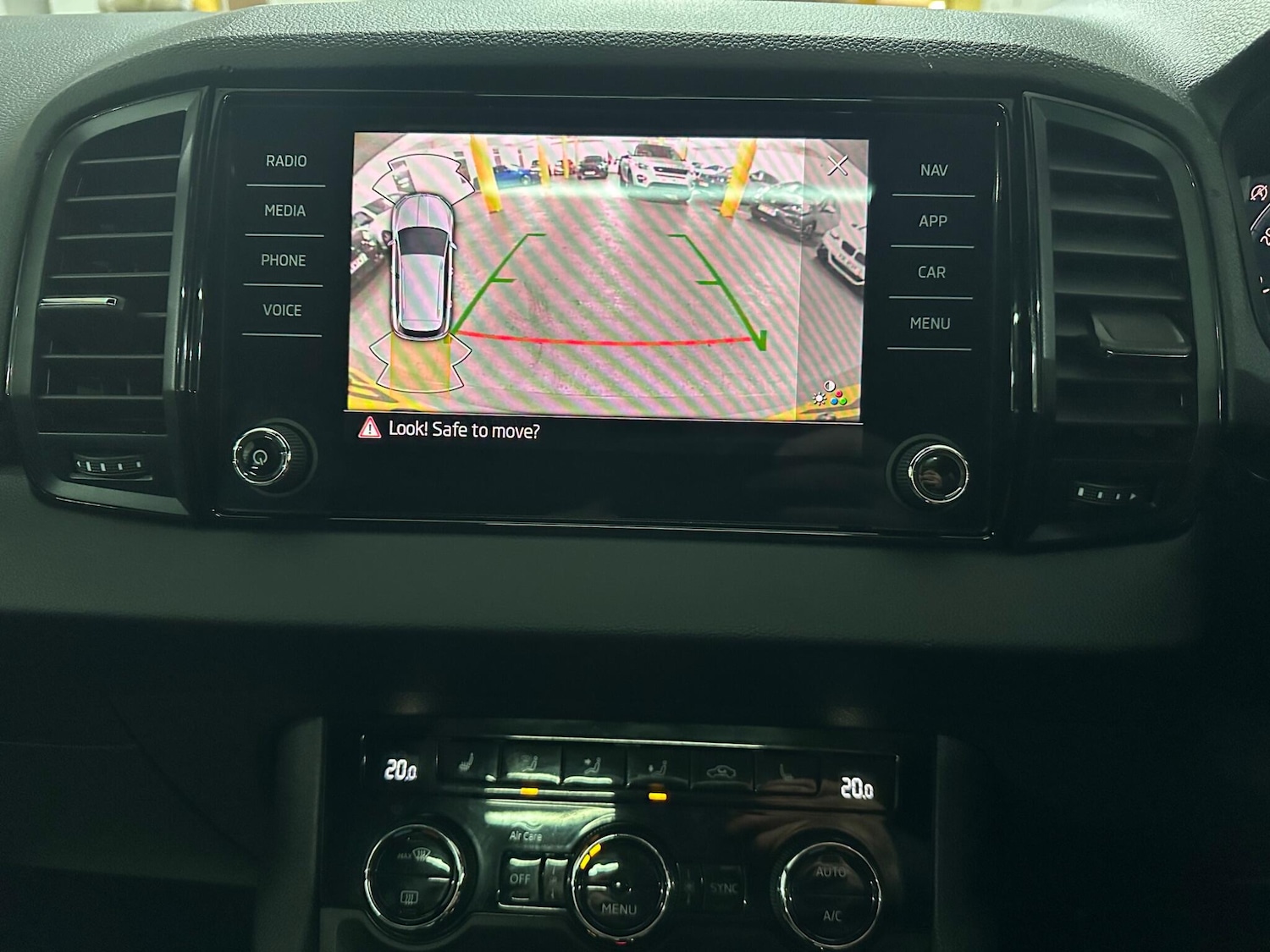 Used Skoda Karoq 2023 for sale - 77344642: Photo 31