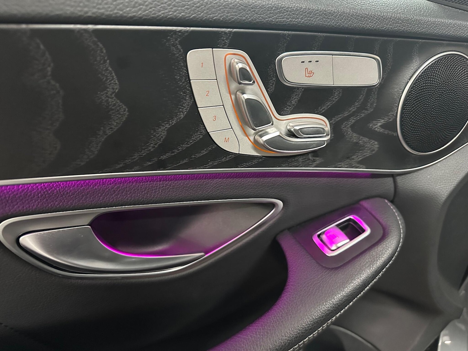 Used Mercedes-Benz C Class 2020 for sale - 76433098: Photo 24