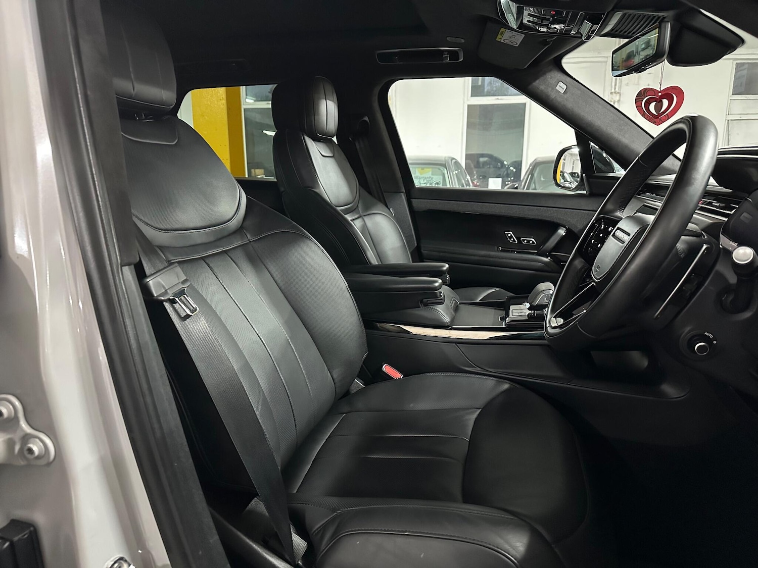 Used Land Rover Range Rover Sport 2024 for sale - 76433380: Photo 19