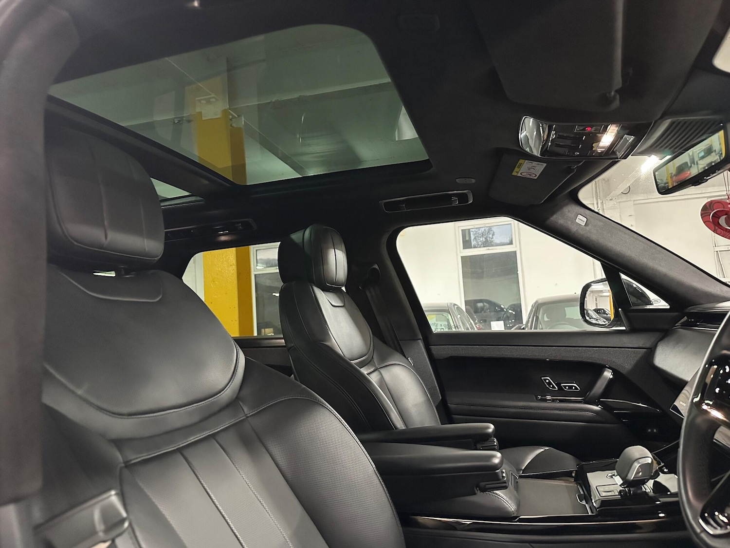 Used Land Rover Range Rover Sport 2024 for sale - 76433380: Photo 20