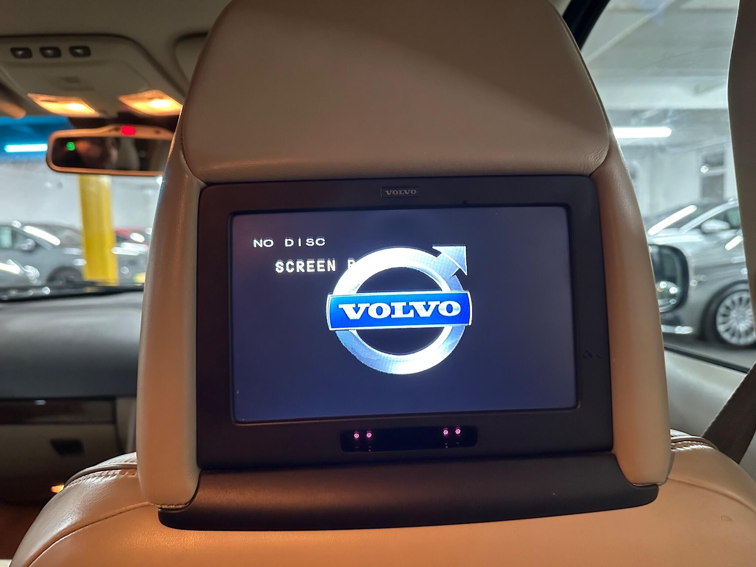 Used Volvo XC90 2011 for sale - 77109192: Photo 28