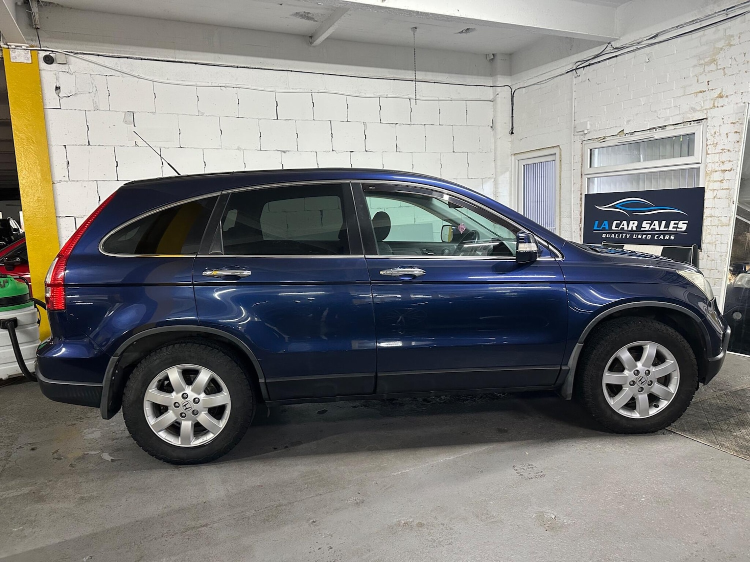 Used Honda CR-V 2008 for sale - 77478933: Photo 2
