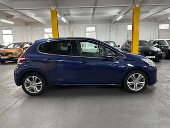 Used Peugeot 208 2015 for sale - 79657281: Photo
