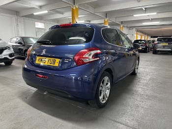 Used Peugeot 208 2015 for sale - 79657281: Photo