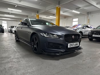 Used Jaguar XE 2017 for sale - 79712607: Photo