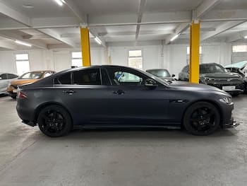 Used Jaguar XE 2017 for sale - 79712607: Photo