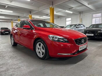 Used Volvo V40 2014 for sale - 77898645: Photo