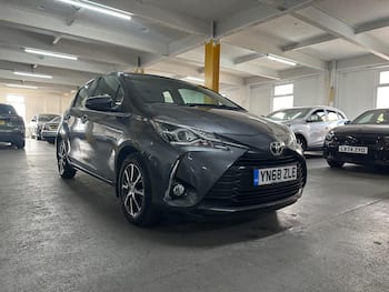 Used Toyota Yaris 2018 for sale - 79687918: Photo