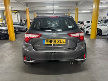 Used Toyota Yaris 2018 for sale - 79687918: Photo