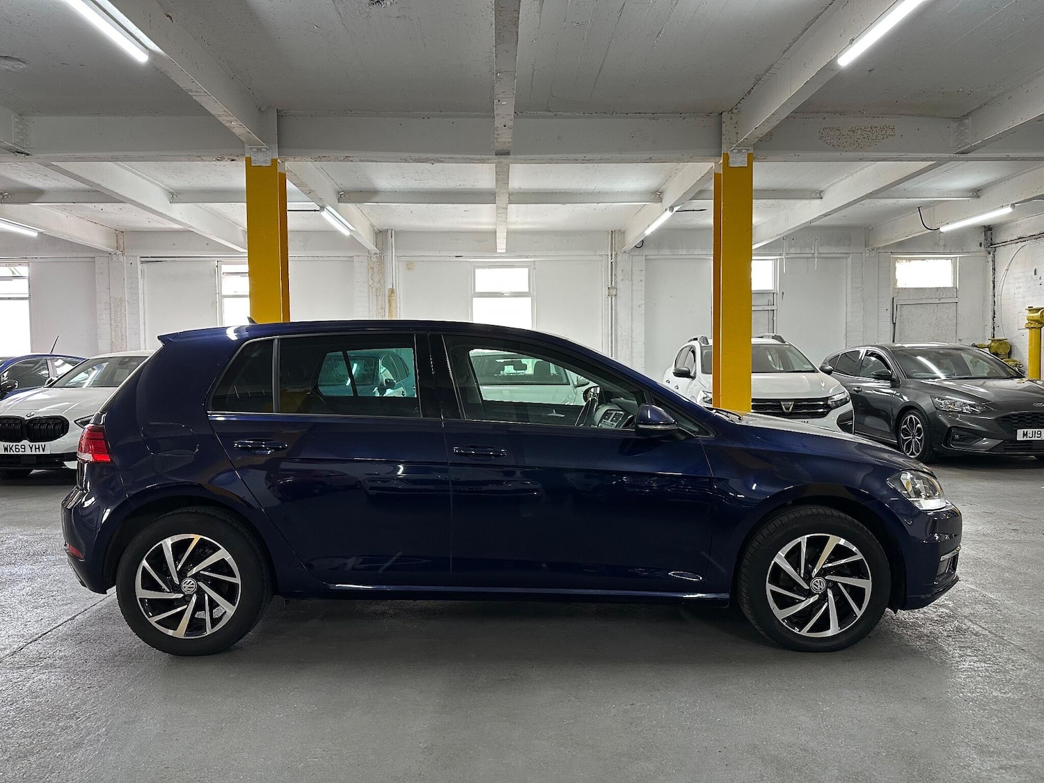 Used Volkswagen Golf 2019 for sale - 76239027: Photo 2