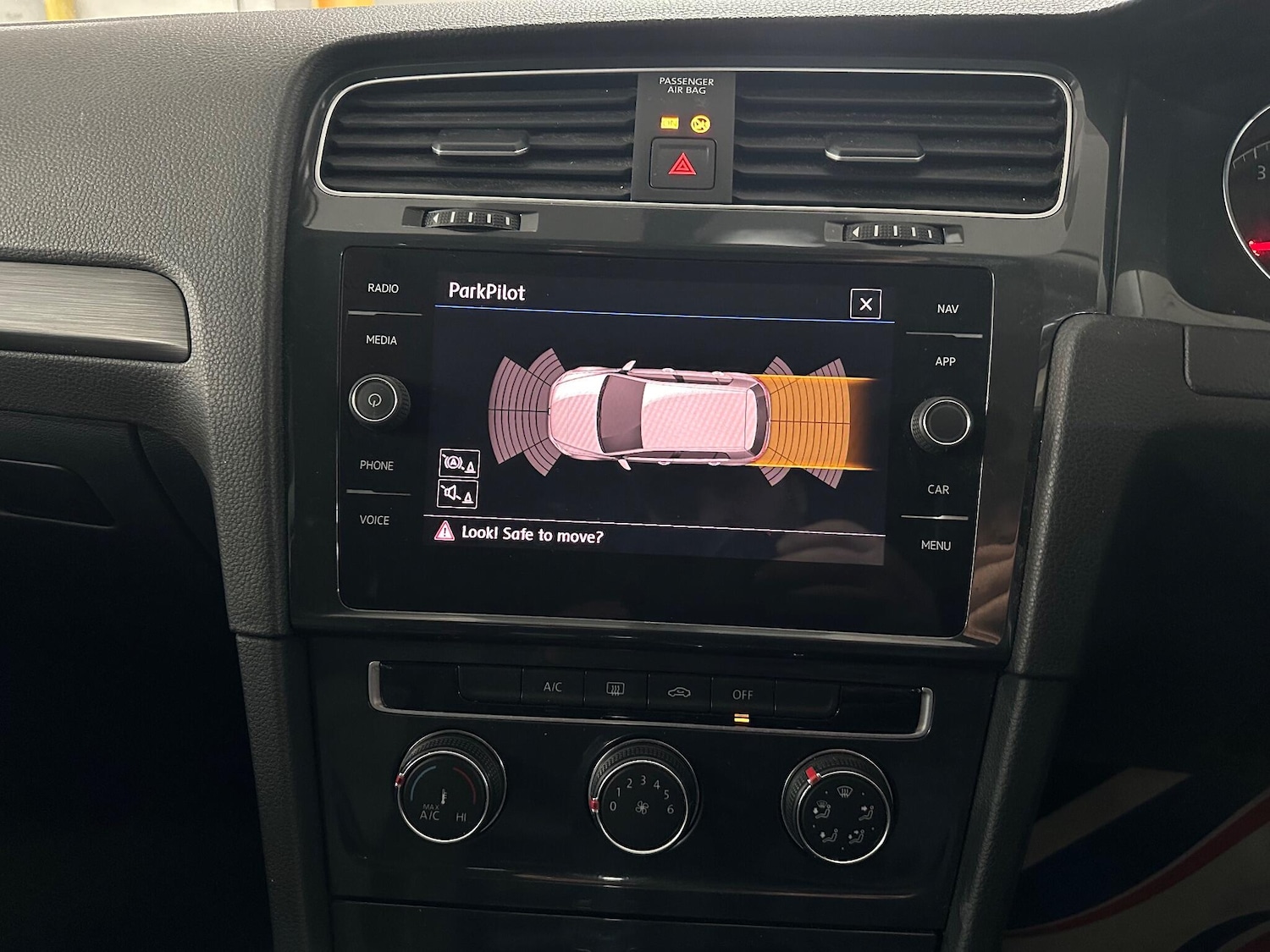 Used Volkswagen Golf 2019 for sale - 76239027: Photo 21