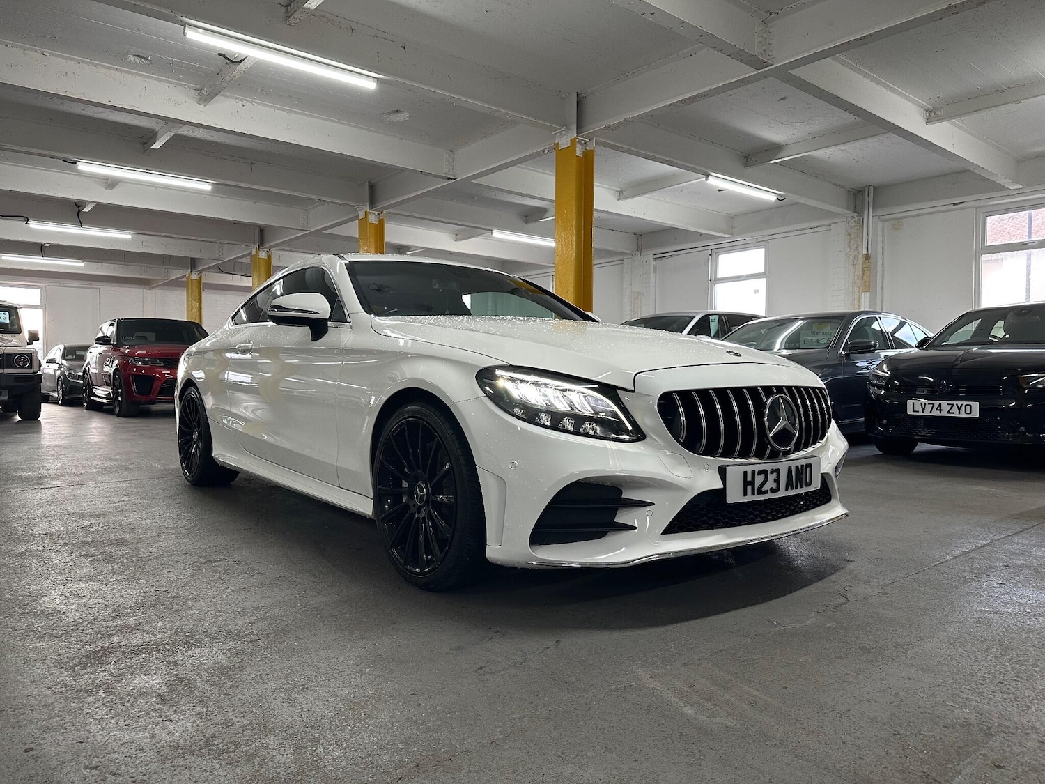 Used Mercedes-Benz C Class 2019 for sale - 76371370: Photo 1