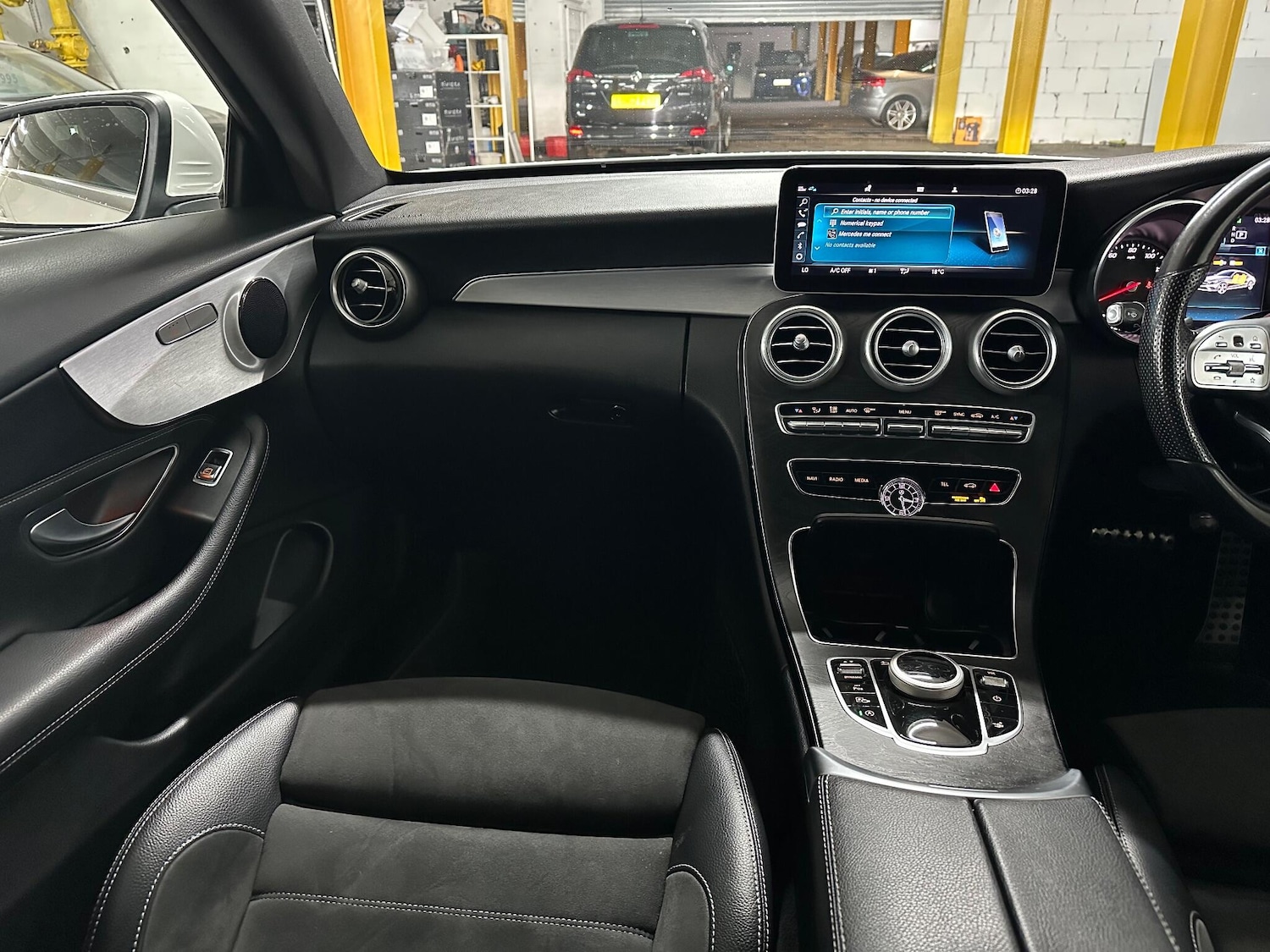 Used Mercedes-Benz C Class 2019 for sale - 76371370: Photo 14