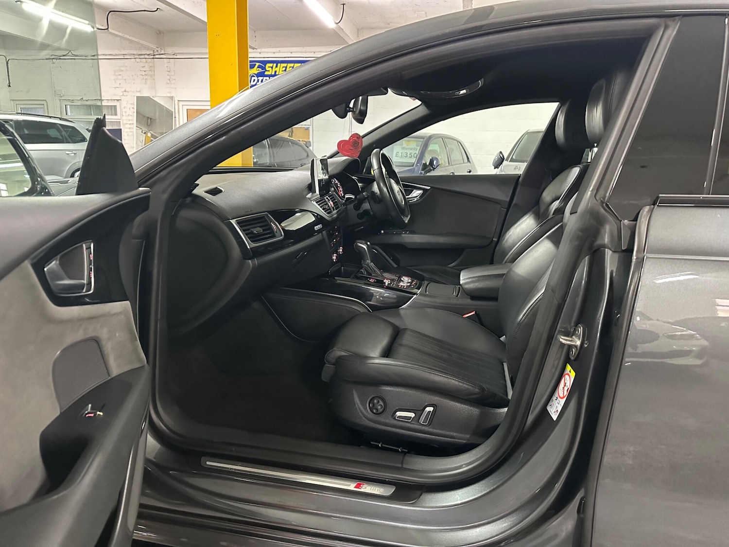 Used Audi A7 2017 for sale - 77574978: Photo 32