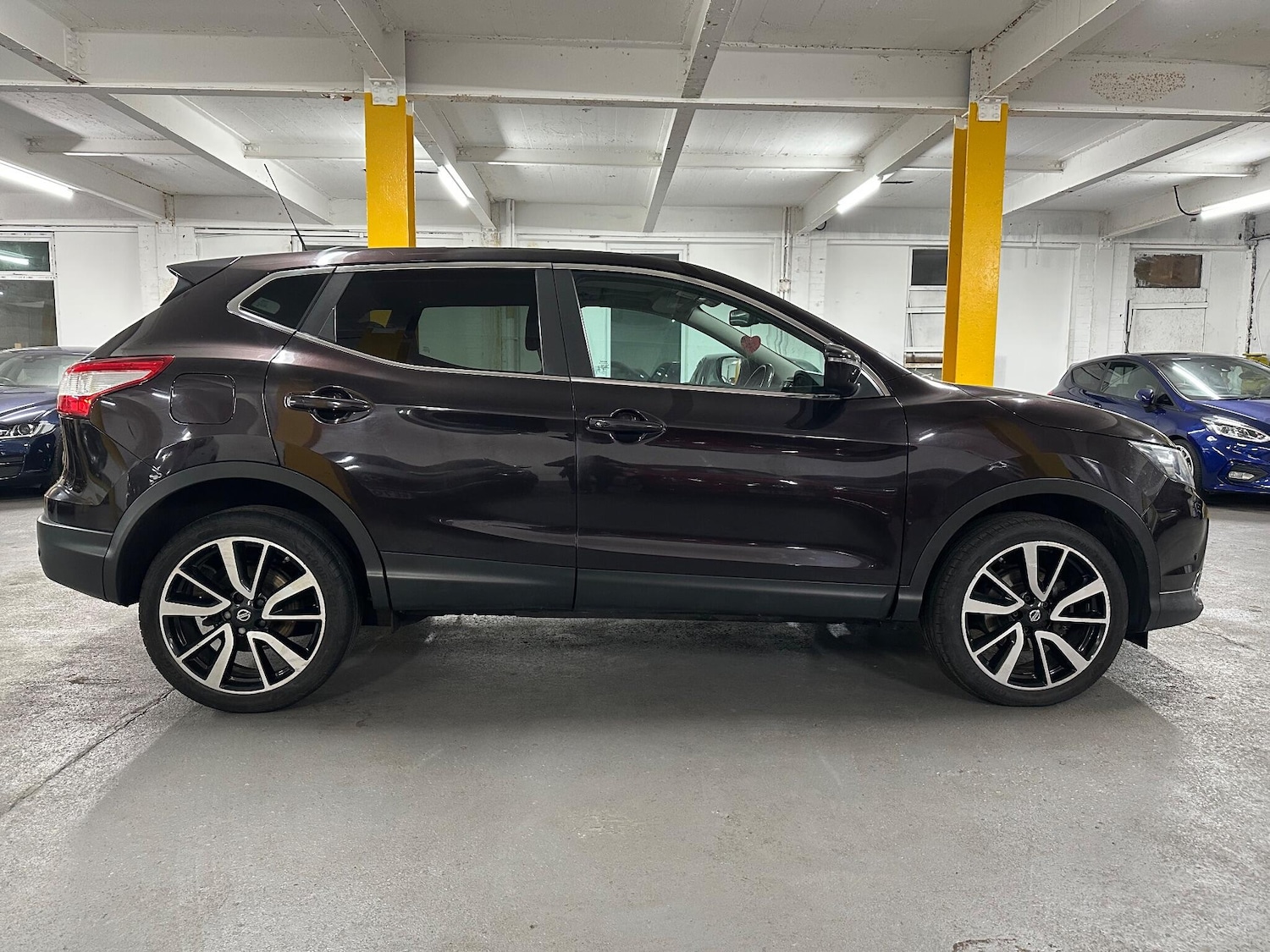 Used Nissan Qashqai 2015 for sale - 77191323: Photo 2