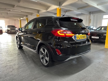 Used Ford Fiesta 2019 for sale - 76441338: Photo