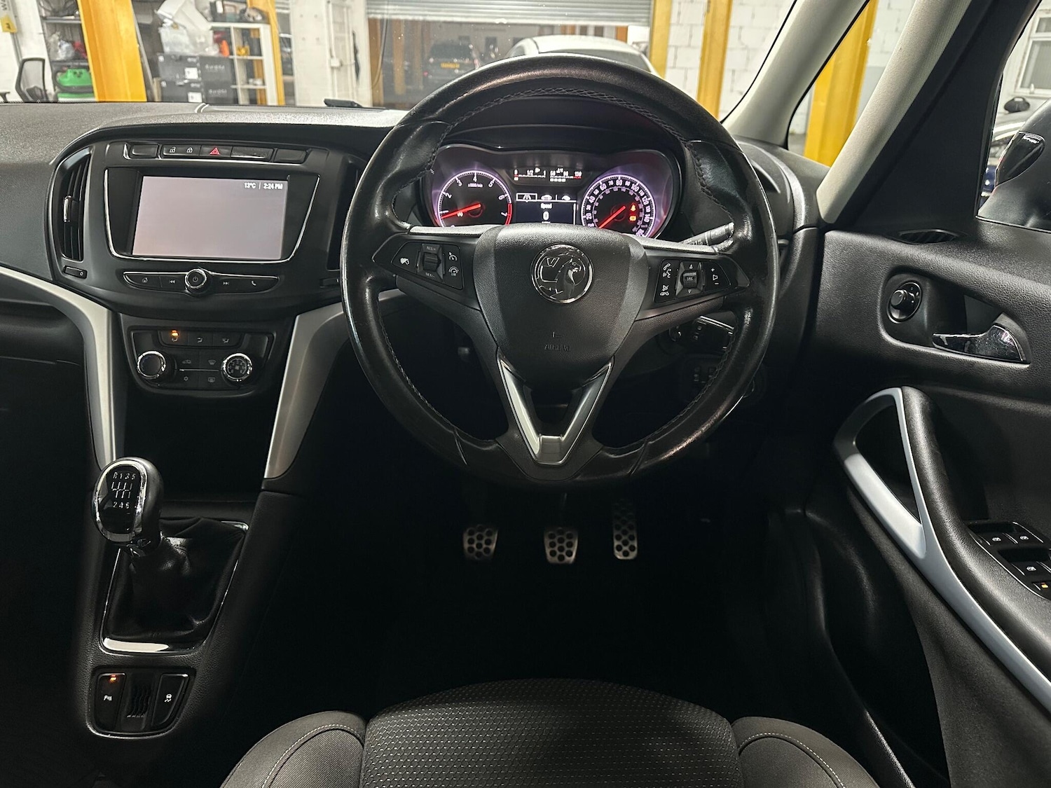 Used Vauxhall Zafira Tourer 2016 for sale - 76307740: Photo 17