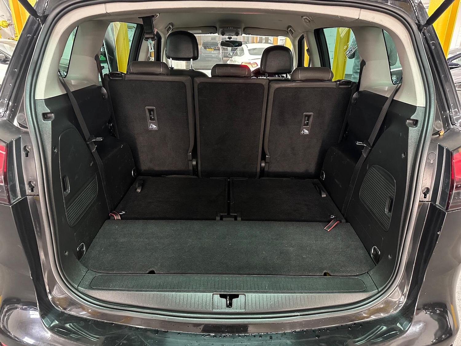 Used Vauxhall Zafira Tourer 2016 for sale - 76307740: Photo 23