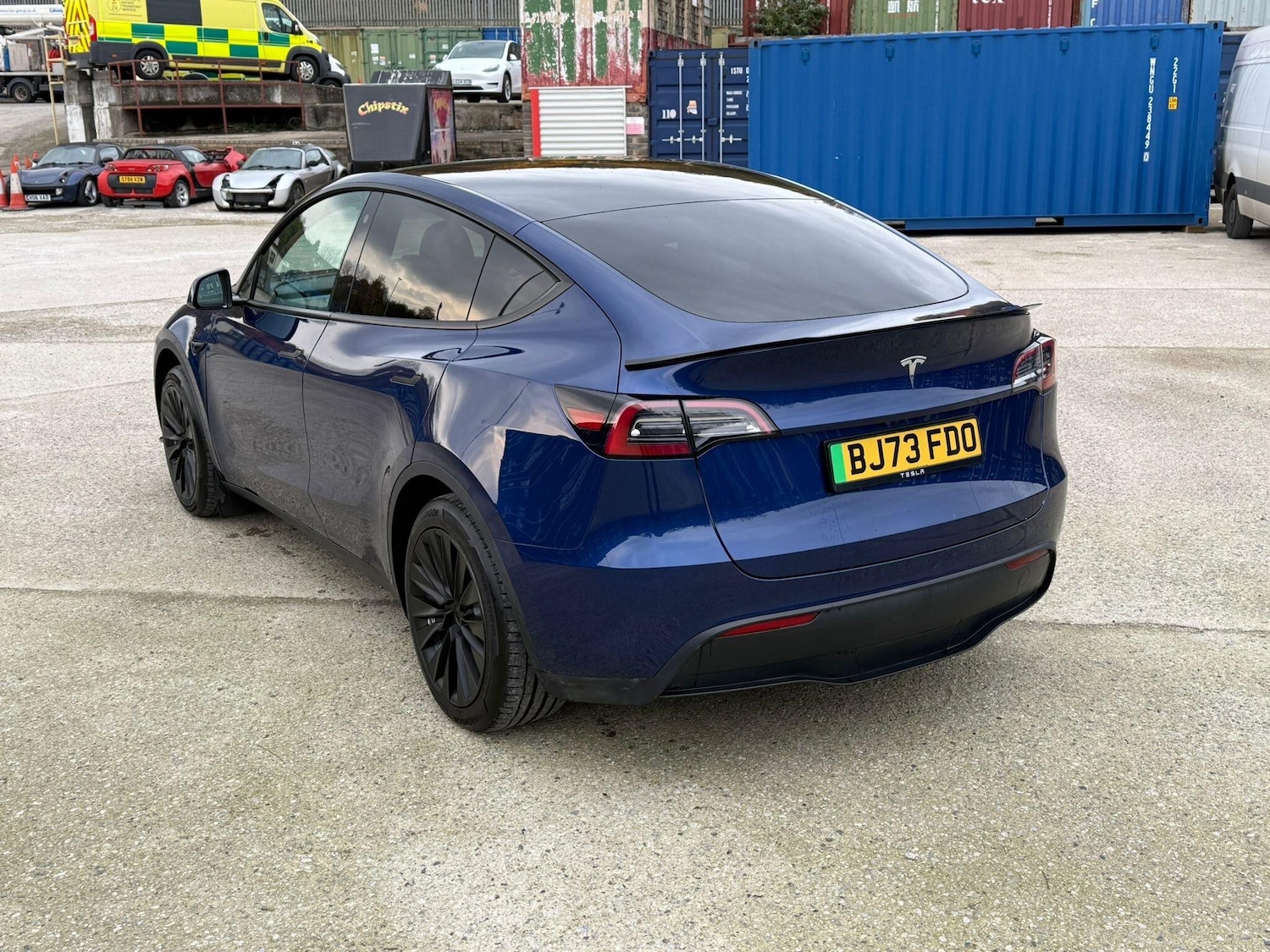 Used Tesla Model Y 2023 for sale - 77737409: Photo 2