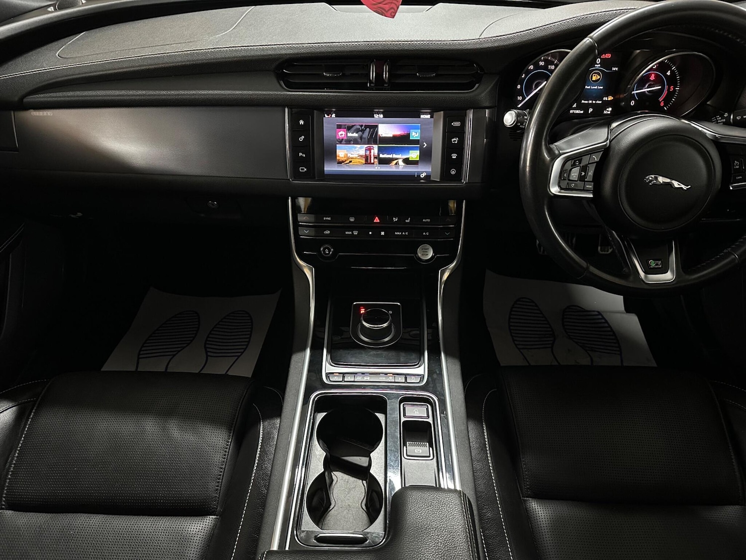 Used Jaguar XF 2016 for sale - 76988296: Photo 19