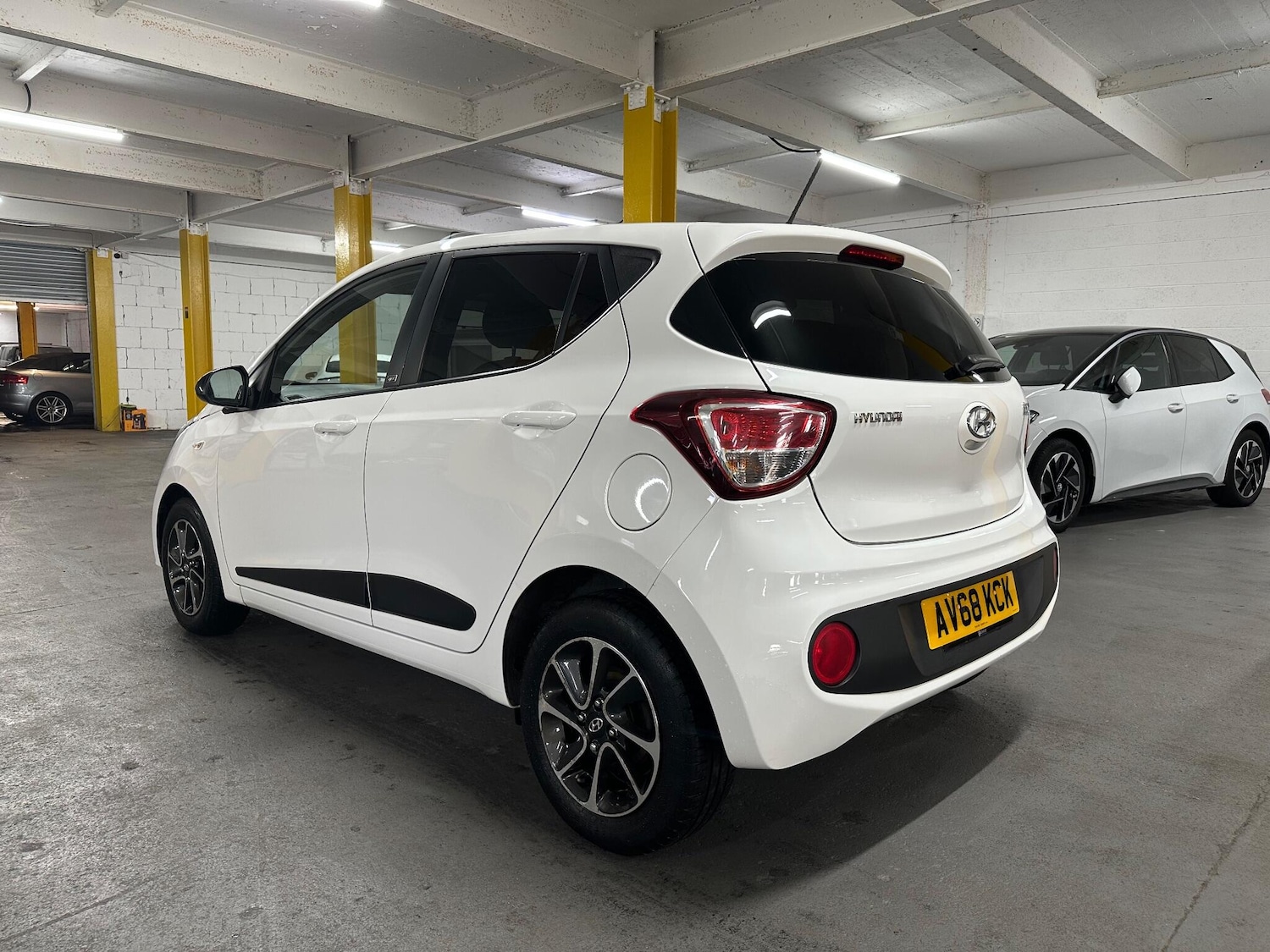 Used Hyundai i10 2018 for sale - 76349056: Photo 5