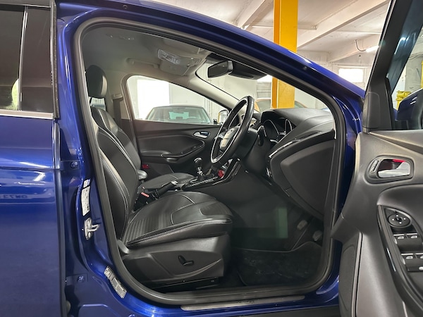 Used Ford Focus 2015 for sale - 76240054: Photo 11