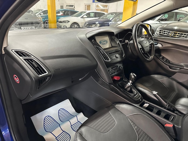 Used Ford Focus 2015 for sale - 76240054: Photo 18