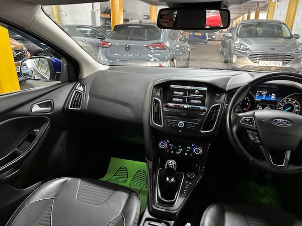 Used Ford Focus 2015 for sale - 76240054: Photo 32
