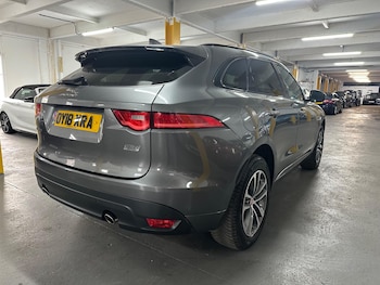 Used Jaguar F-Pace 2018 for sale - 78319238: Photo