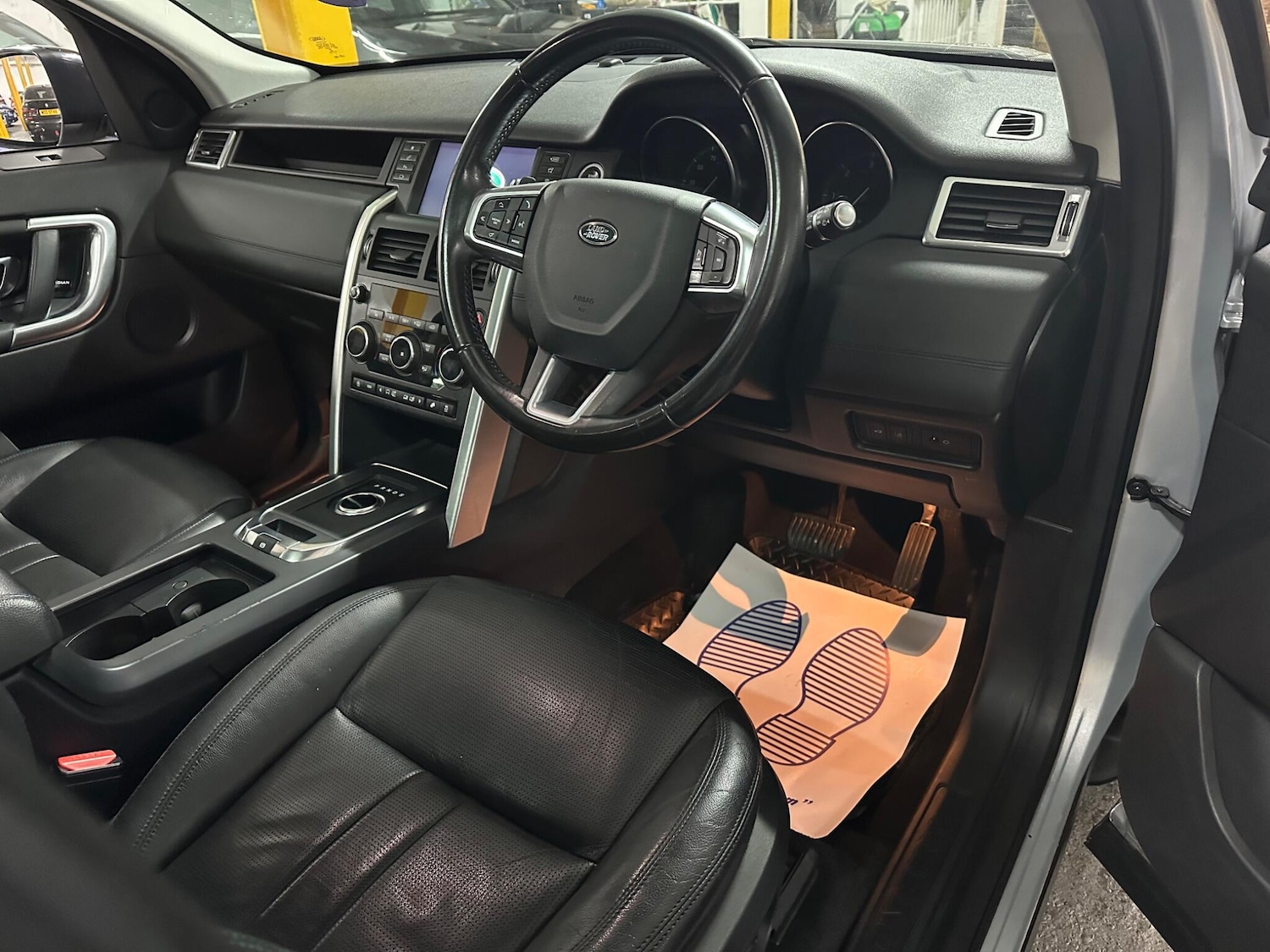 Used Land Rover Discovery Sport 2017 for sale - 77305037: Photo 10