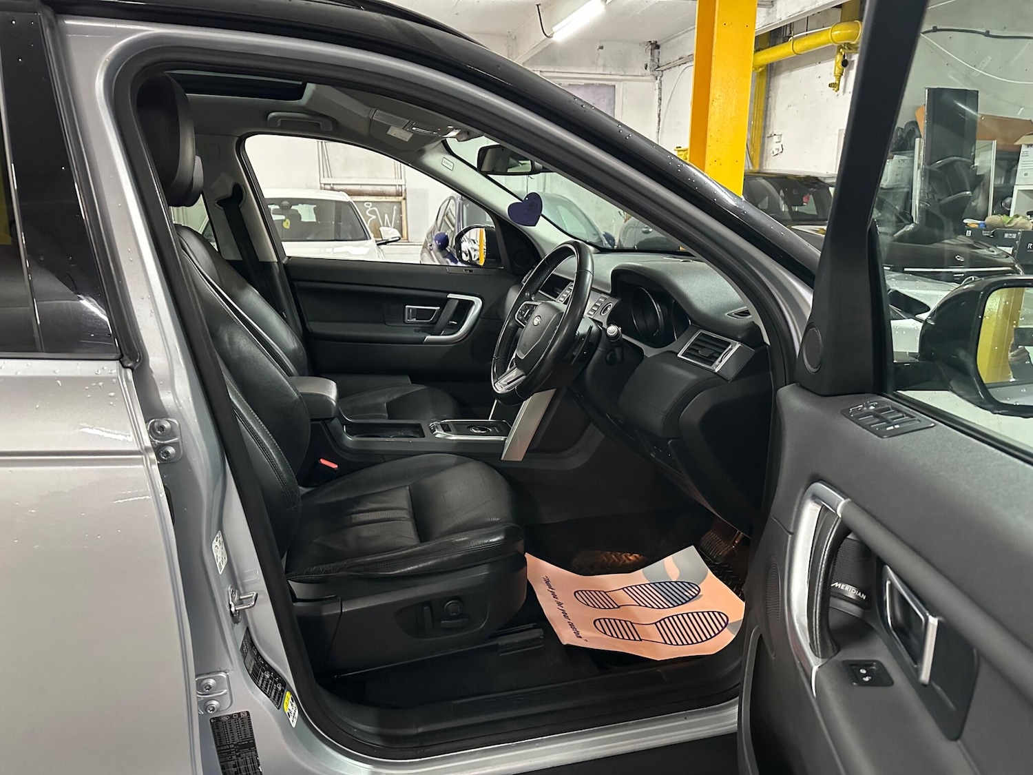 Used Land Rover Discovery Sport 2017 for sale - 77305037: Photo 11