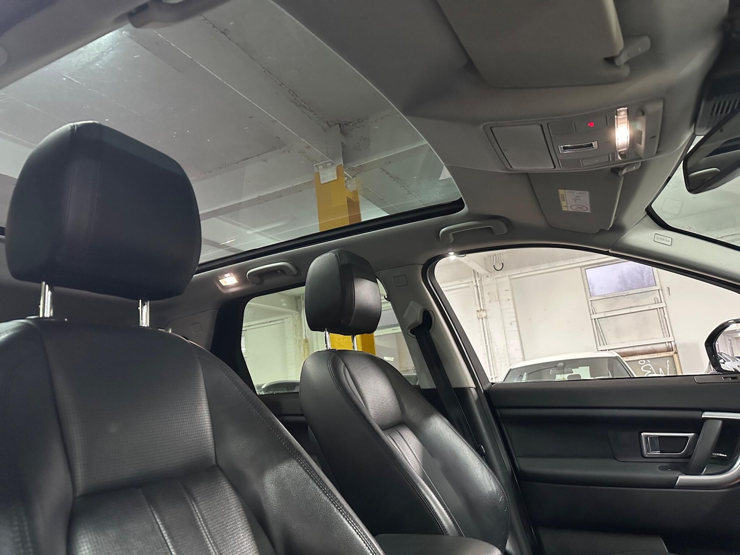 Used Land Rover Discovery Sport 2017 for sale - 77305037: Photo 12