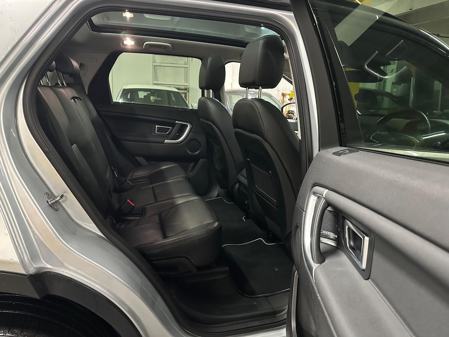 Used Land Rover Discovery Sport 2017 for sale - 77305037: Photo 13