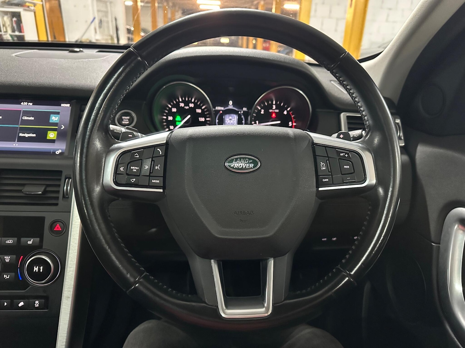 Used Land Rover Discovery Sport 2017 for sale - 77305037: Photo 24